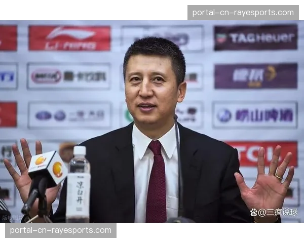 广州队最后五分钟逆转解析：郭士强的两次关键战术调整