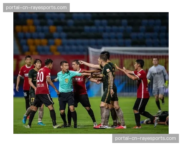 官方：北京国安前锋阿德本罗肌肉不适，将缺席至少两轮联赛